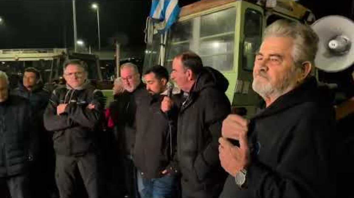 Οι αγρότες από το μπλόκο της Νίκαιας αποφασίζουν για τις επόμενες κινήσεις τους