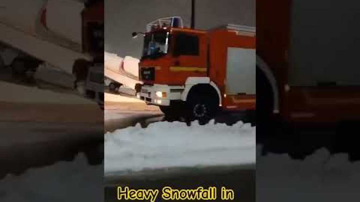 🔴Latest: Heavy snowfall in Munich, Germany. Flights, trains and traffic severely affected!