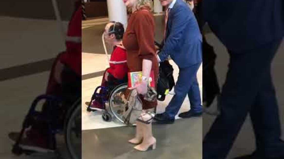 Ο Υποψήφιος Ευρωβουλευτής Κωνσταντίνος Σιδηρόπουλος με την μητέρα του Κατερίνα Παπακώστα