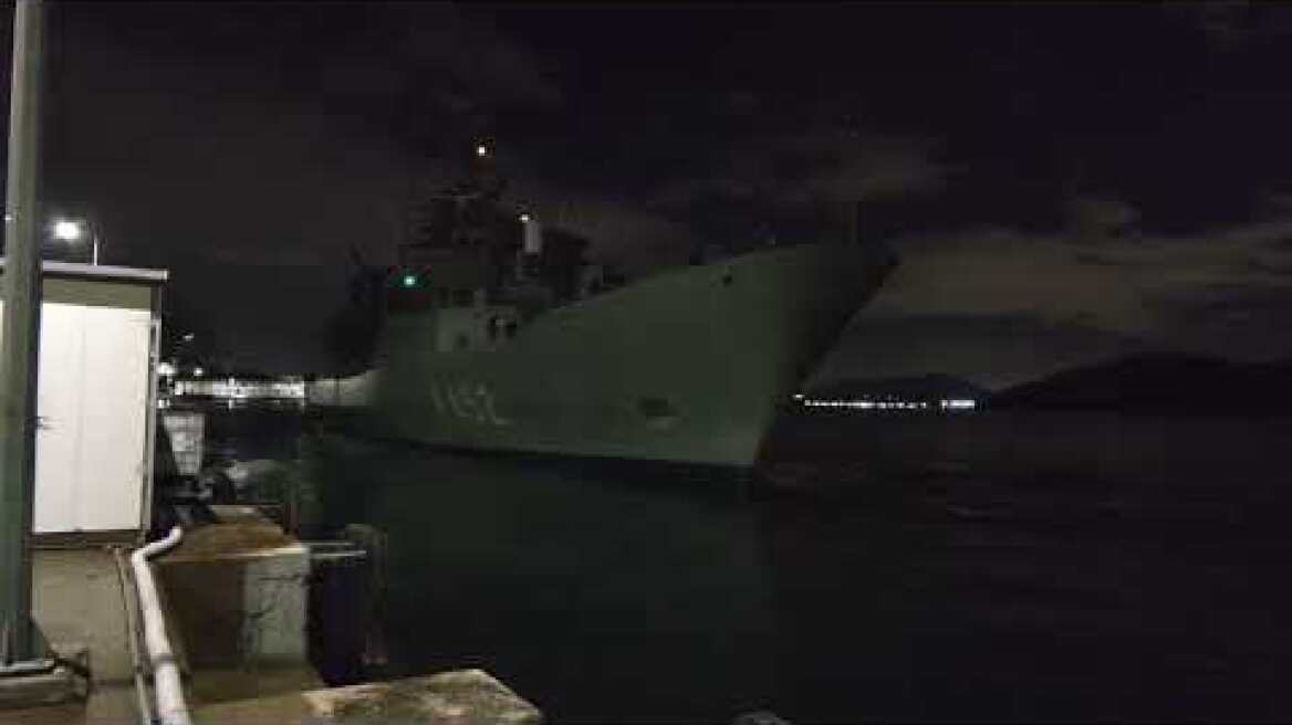 Πλάνα από τον απόπλου της φρεγάτας «Υδρα»