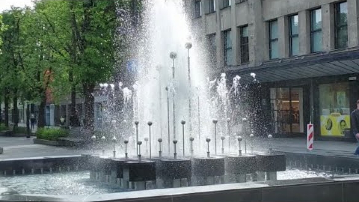 «Ξυπνάει» το Κάουνας με τον ύμνο του Ολυμπιακού | Gazzetta.gr