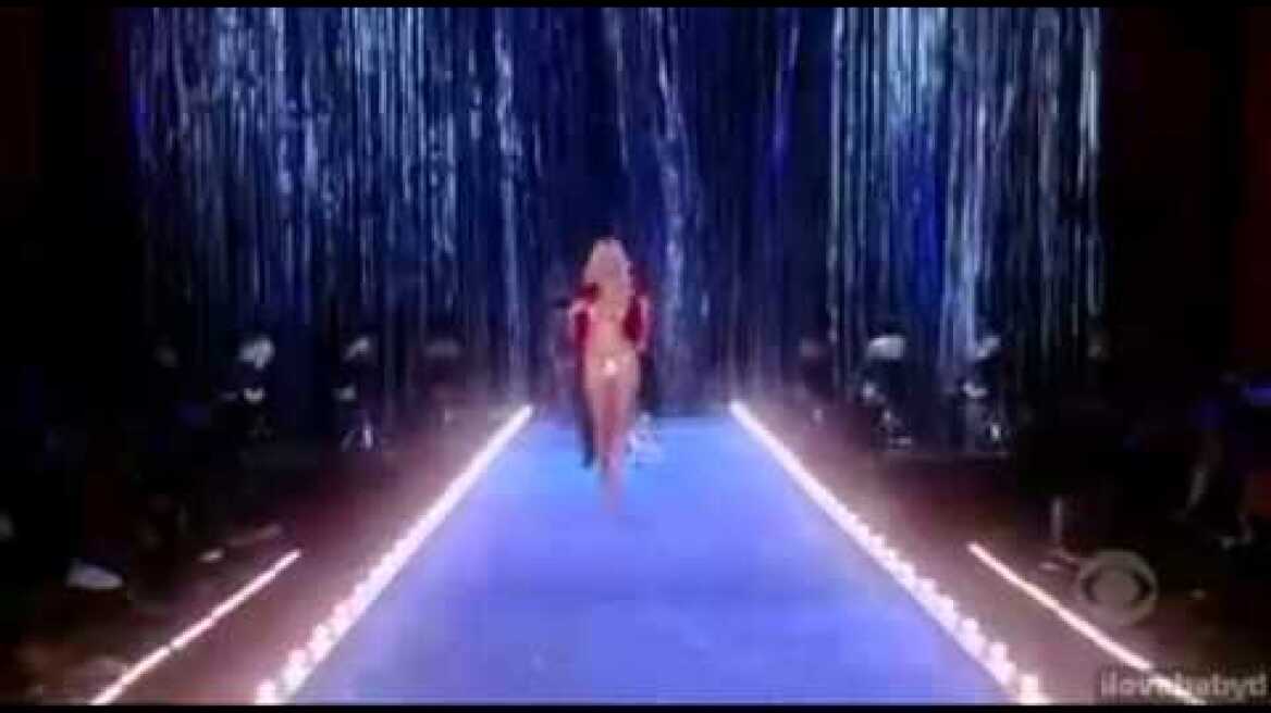 Heidi Klum - Victoria's Secret Fashion Show 2003