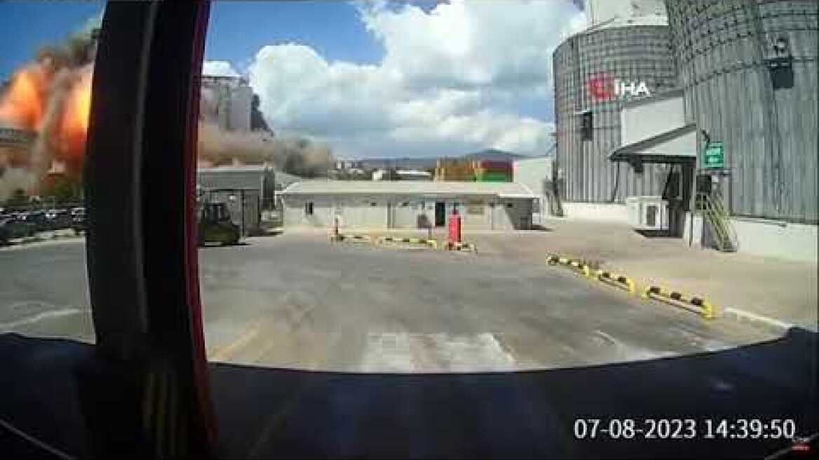 ⚡️Video of the explosion at a Port in Derince, Turkey - peut-être compression du Gaz & chaleur !?