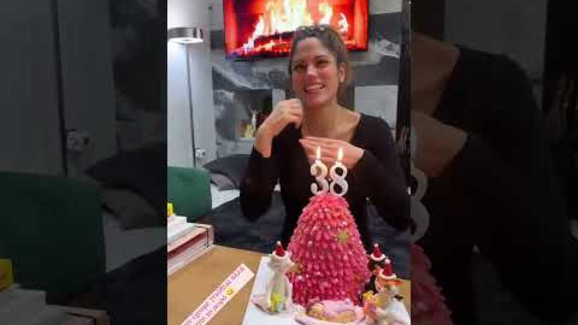 Μαίρη Συνατσάκη: Γιόρτασε τα γενέθλιά της σε... απόλυτη ησυχία