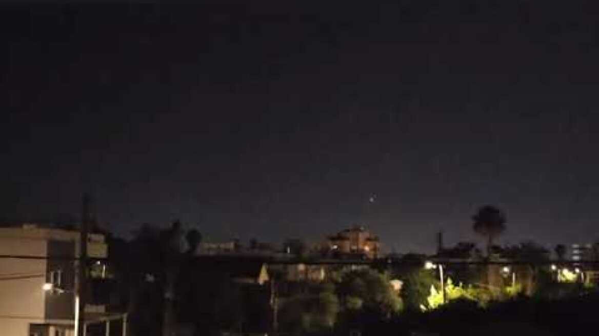 Ορατοί από τη Κύπρο οι ιρανικοί πύραυλοι