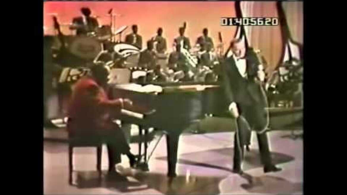 Frank Sinatra - Fly Me To The Moon 1965 (Live)