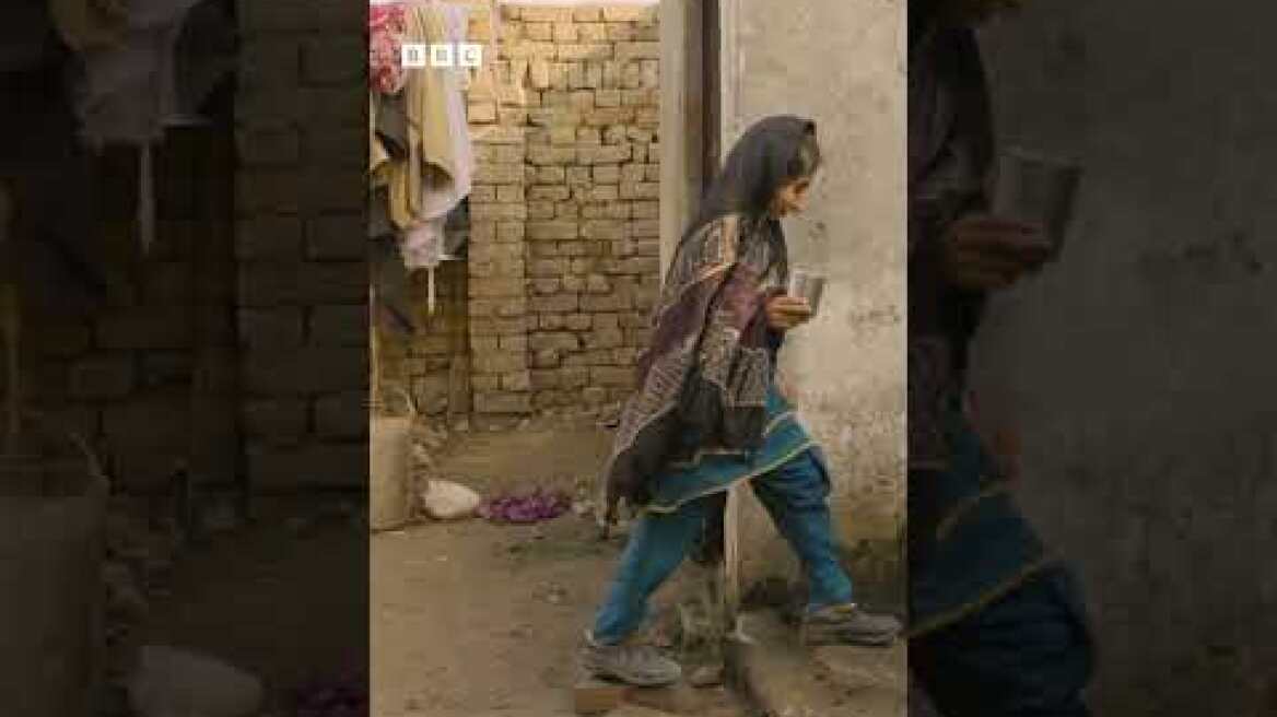 Hospital at Centre of Child HIV Outbreak Caught Reusing Syringes in Undercover Filming - BBC URDU