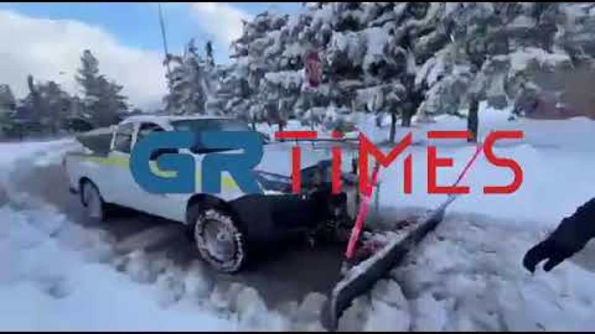 Μεταφορά εγκλωβισμένων επιβατών πίσω στην Αθήνα