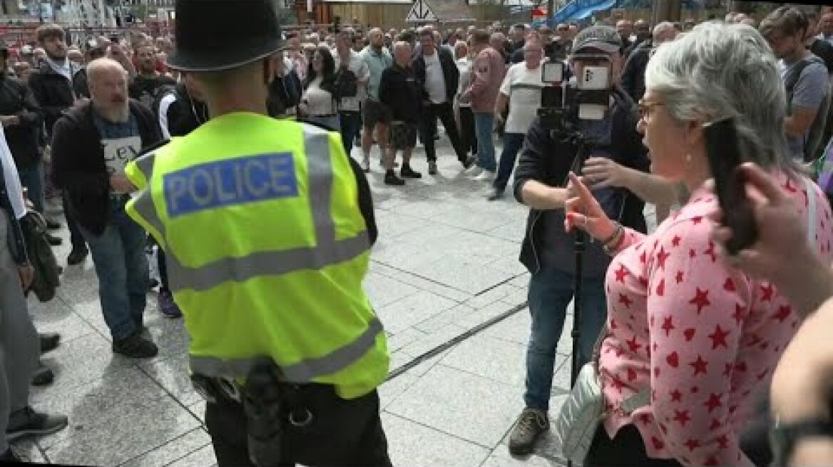 Far-right and anti-racism protesters clash in Nottingham in wake of Southport killings | AFP