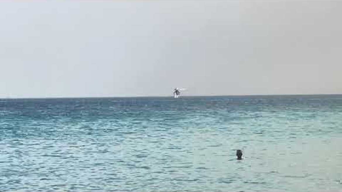 Μεγάλη φωτιά κοντά σε σπίτια στον Κουβαρά Αττικής (1)