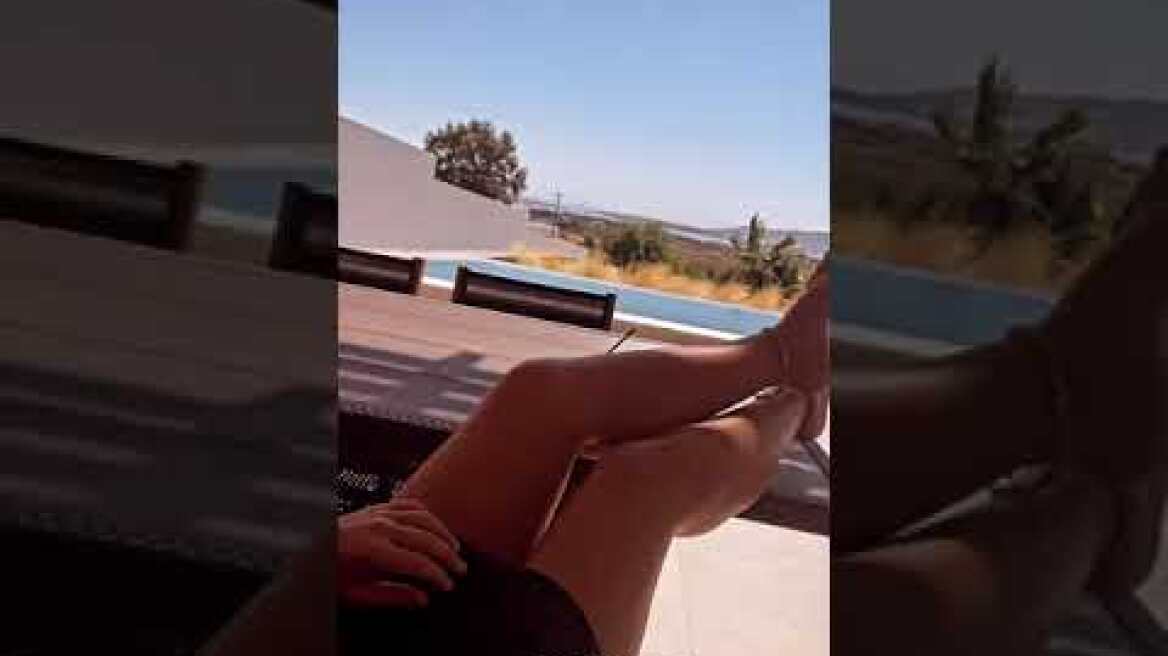 Άβαφη στο Instagram η Μαρία Κορινθίου