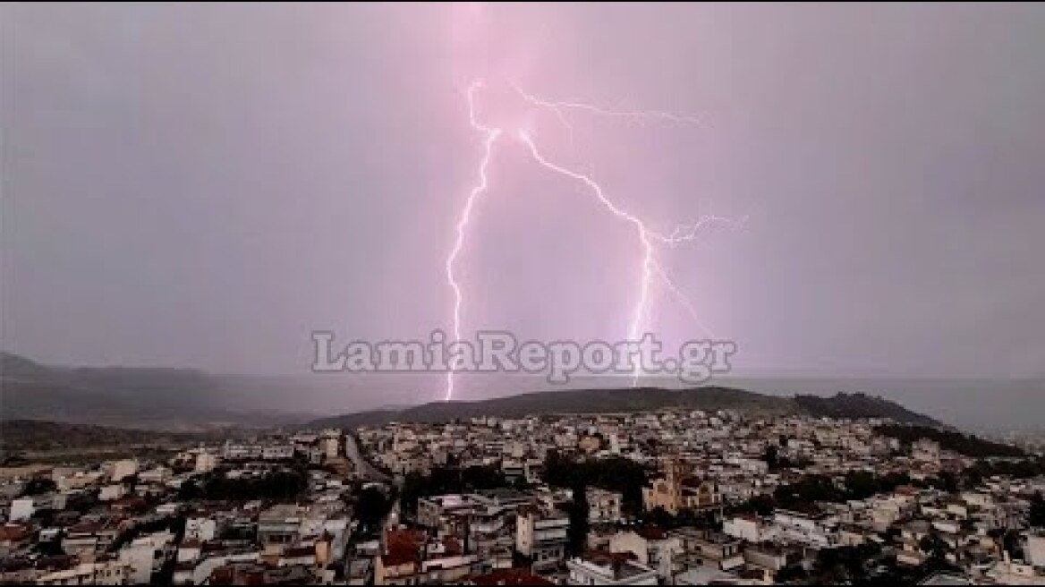 LamiaReport.gr: Βροχή με κεραυνούς & αστραπές στη Λαμία 08-06-21