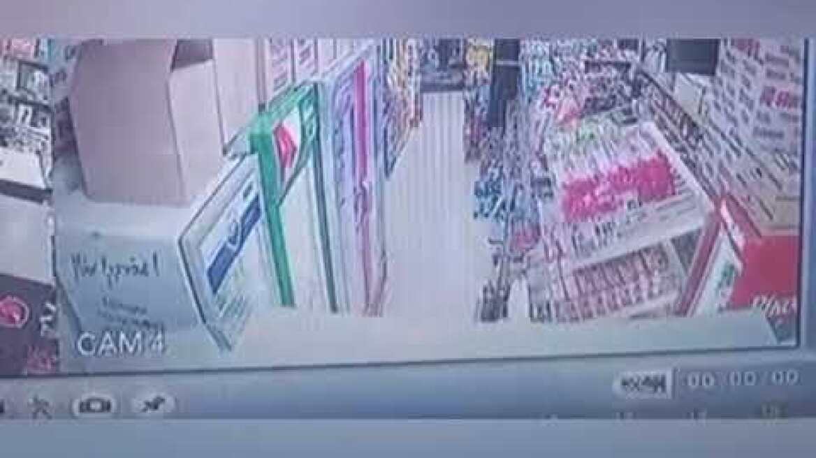 Λήστεψε σε 20'' κατάστημα ψιλικών