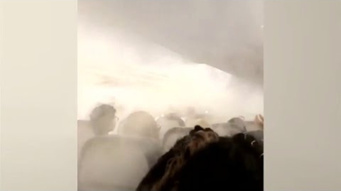 Thick fog inside Delta Plane scares passengers.