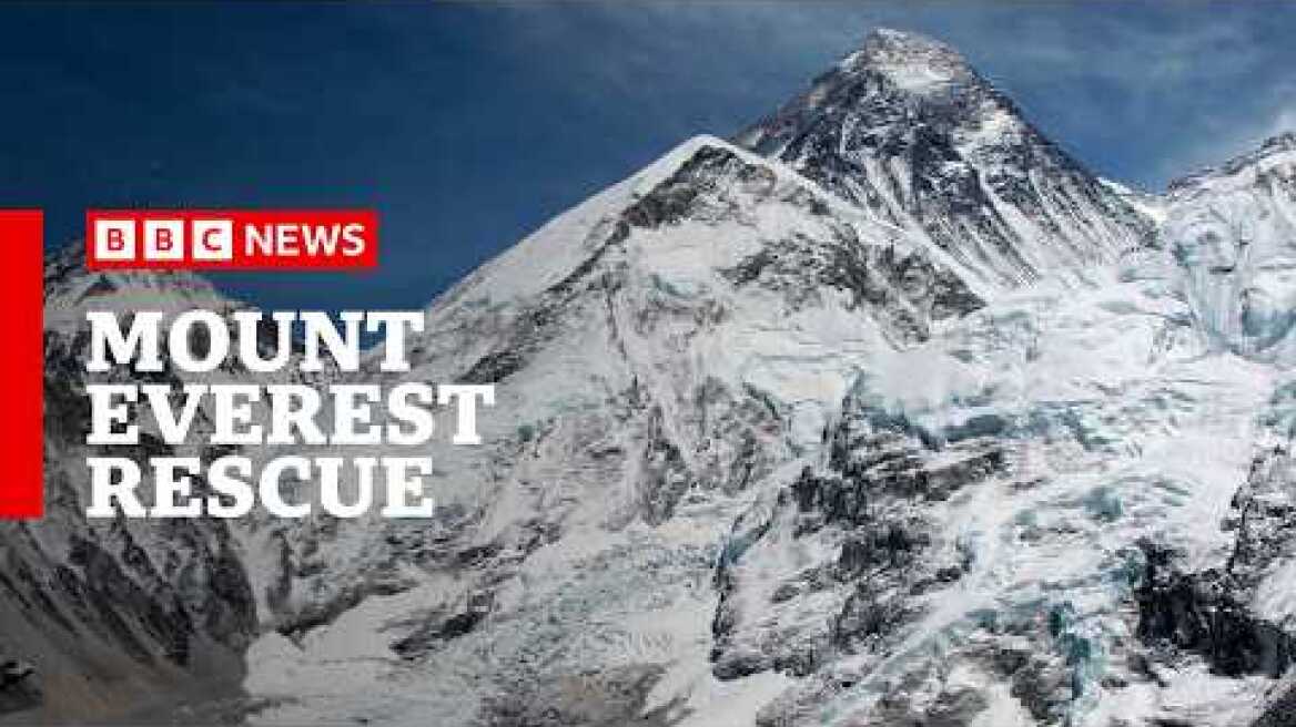 Mount Everest rescuers battle heavy snow with hundreds still stranded | BBC News