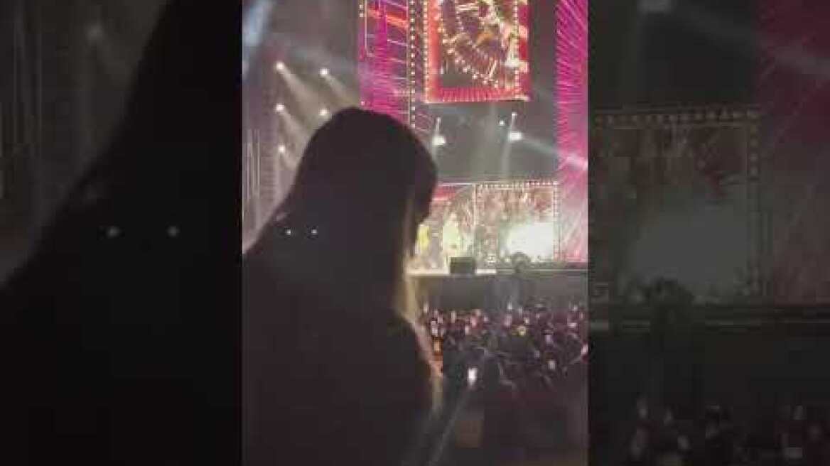 Ο Robbie Williams στο Καλλιμάρμαρο (2)