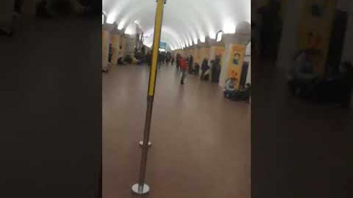 'Ελληνας βιντεοσκοπεί δραματικές εικόνες στο Κιεβο 2