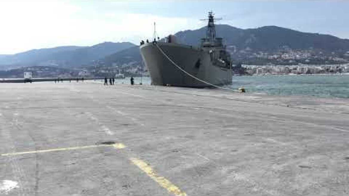 Αρματαγωγό για μετανάστες στη Λέσβο