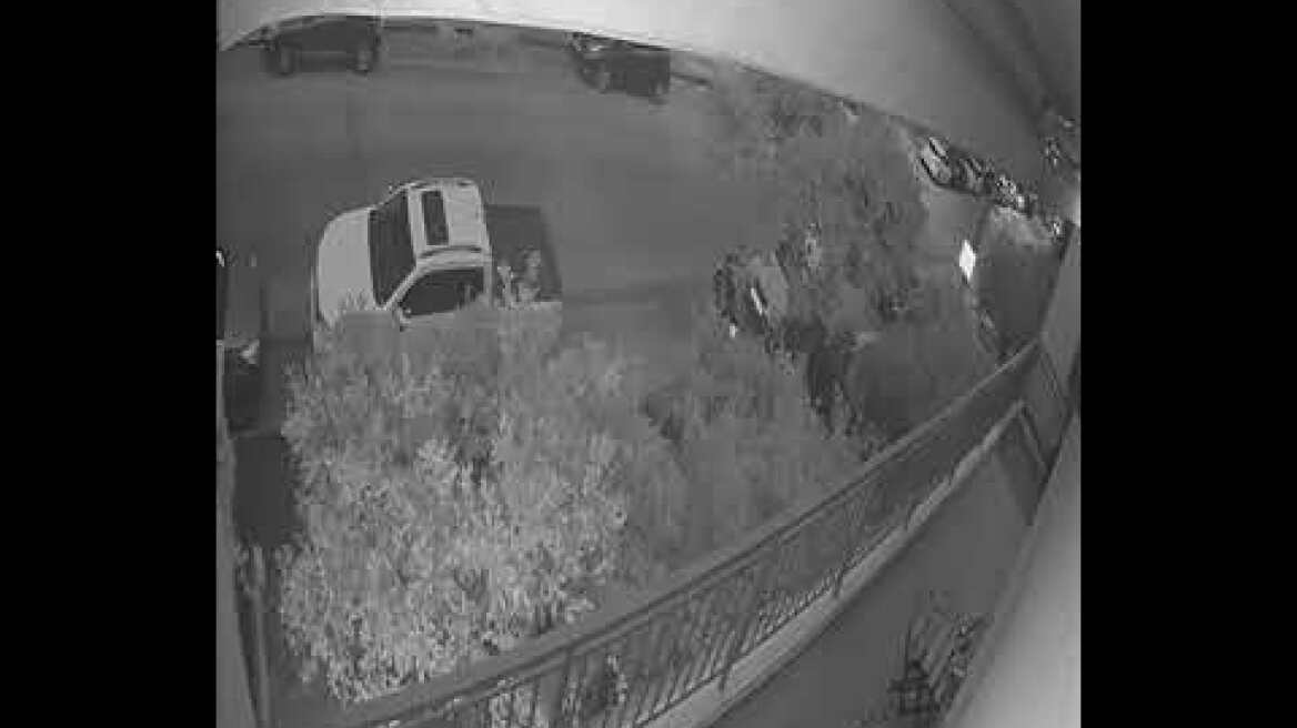 Η στιγμή της κλοπής του μοιραίου αυτοκινήτου της αιματηρής καταδίωξης