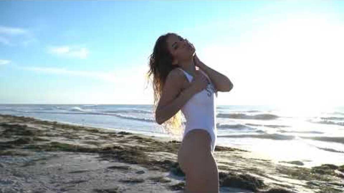 Max McIntyre Bikini Model