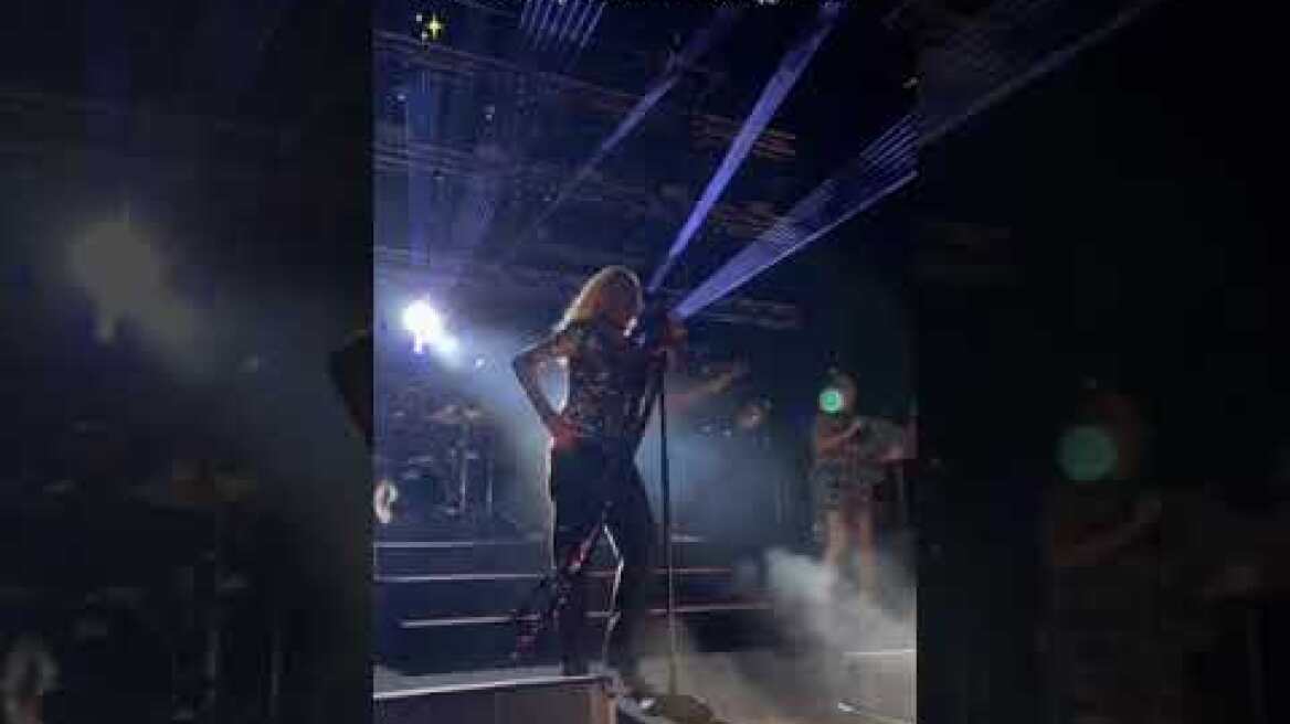 Η Άννα Βίσση στη Μύκονο (1)