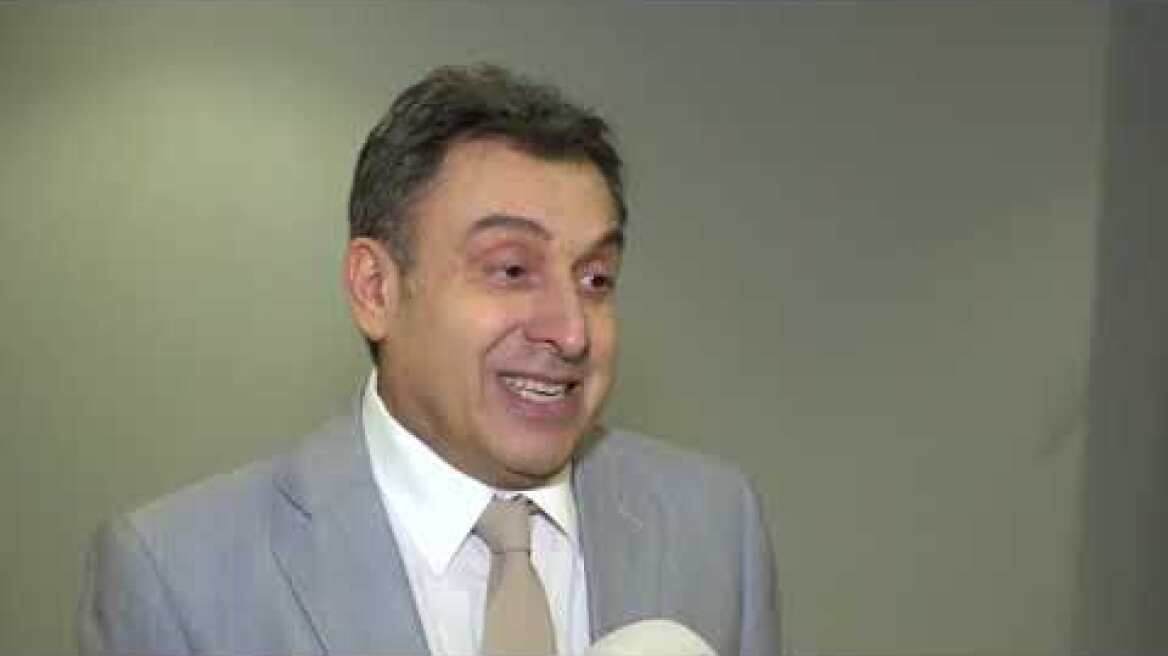 Συμπέθεροι Απ' Τα Τίρανα |  Πάνος Σταθακόπουλος