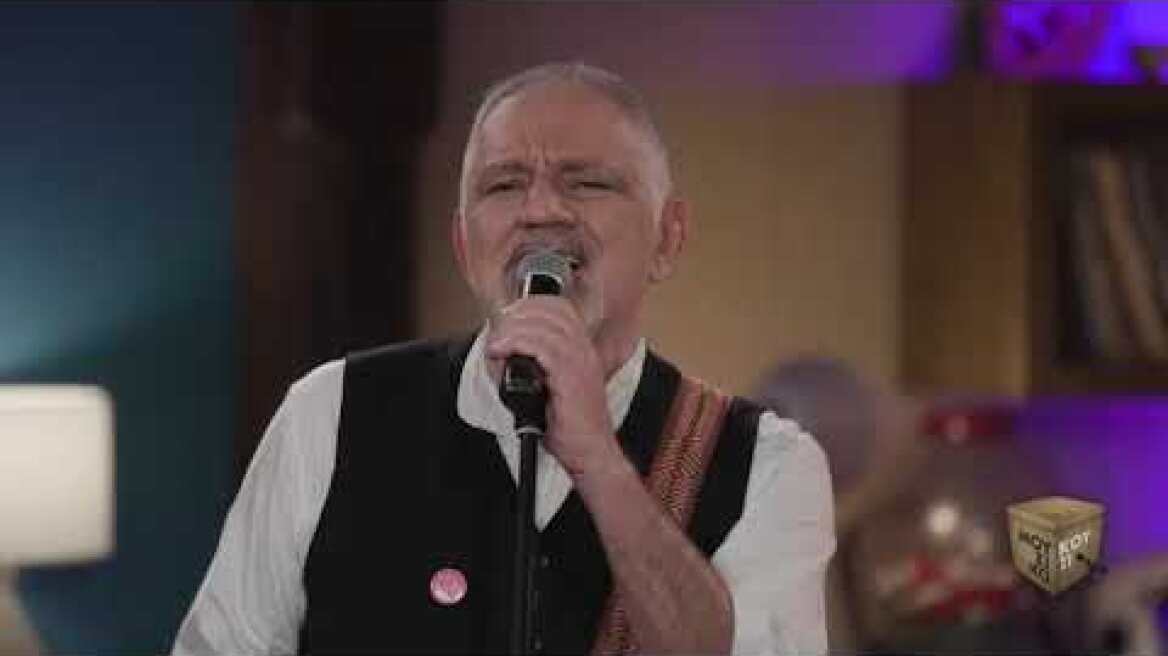 Πασχαλίδης - Πορτοκάλογλου τραγουδούν Ξυλούρη στο «Μουσικό Κουτί» ΕΡΤ1  2 Δεκεμβρίου στις 22:00.