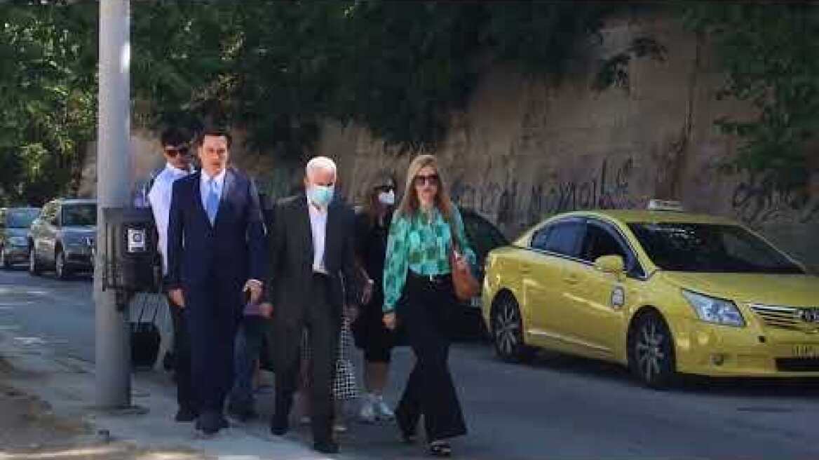 Στο Μικτό Ορκωτό ο Πέτρος Φιλιππίδης συνοδεία των δικηγόρων του 2
