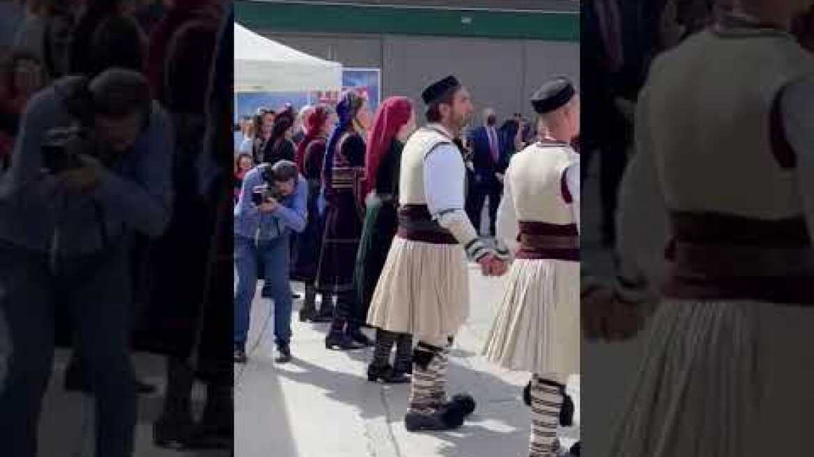 Σέρρες: Έσυρε τον χορό η Γιάννα Αγγελοπούλου