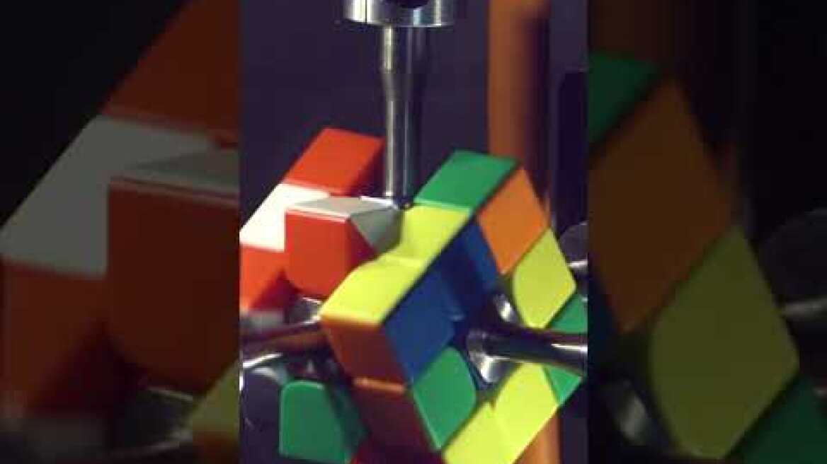 Robot solves cube in 0.103 seconds 😮