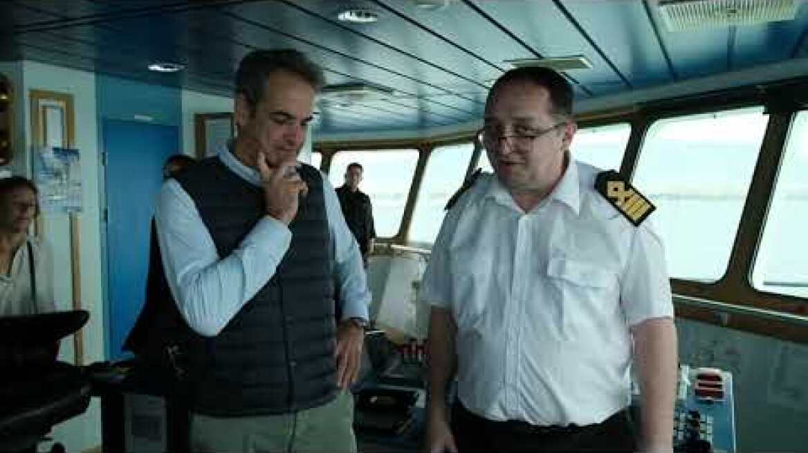 Επίσκεψη του Πρωθυπουργού Κυριάκου Μητσοτάκη στο πλοίο «Typhoon»