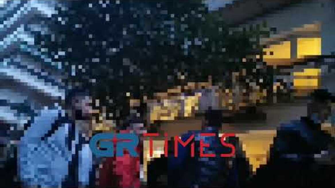 Με ποτά έξω από take away στη Θεσσαλονίκη