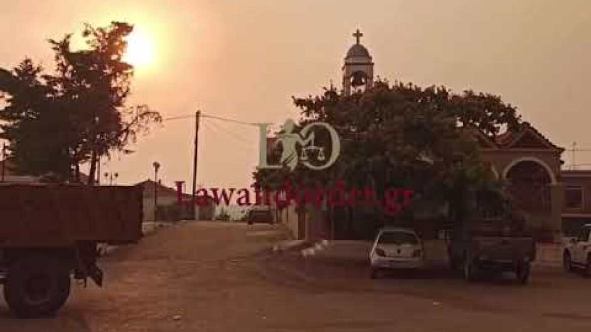 Η ανατριχιαστική στιγμή που χτυπούν οι καμπάνες στις Κεχριές