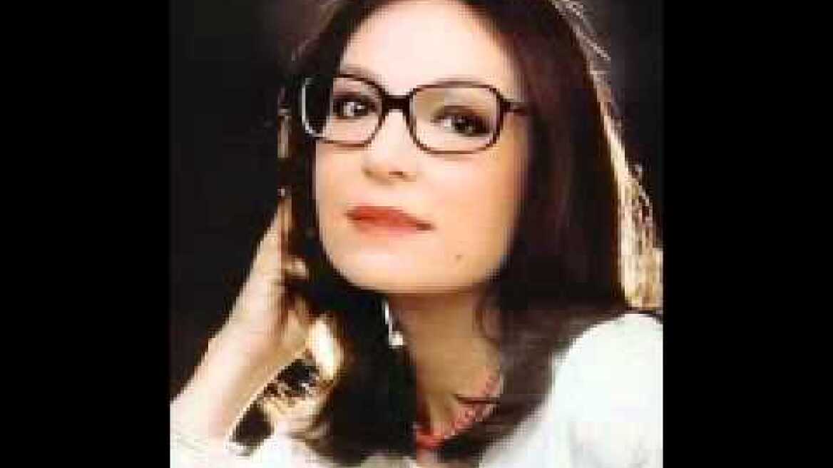 Μούσχουρη: Που πέταξε τ' αγόρι μου (Επιτάφιος)