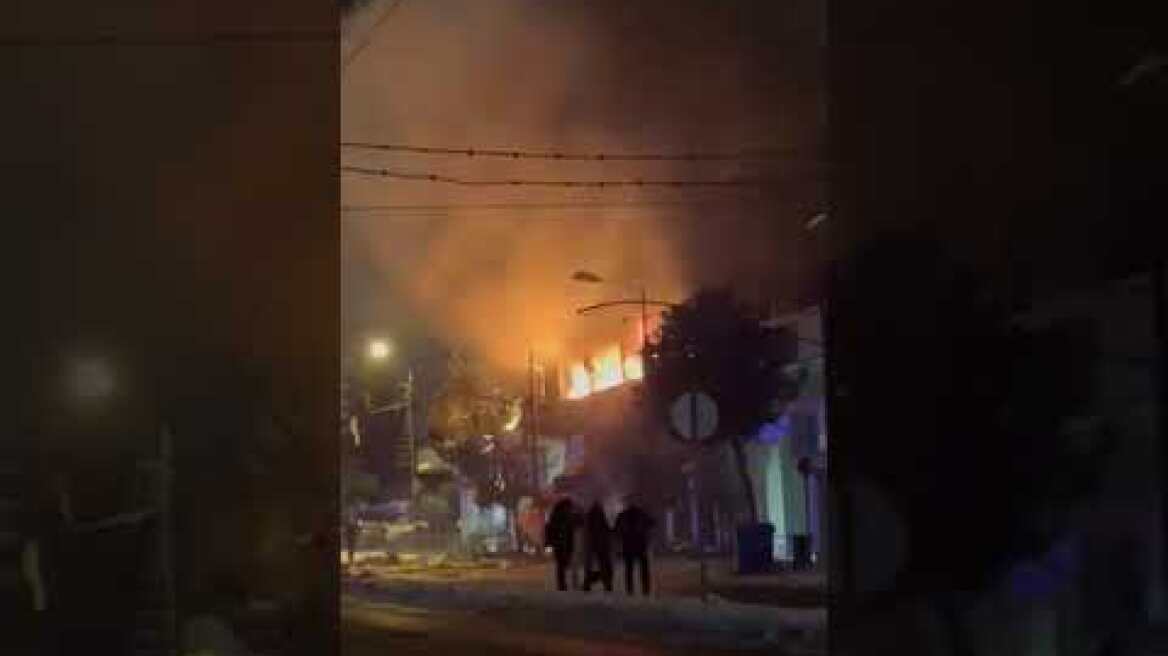 Ισχυρή έκρηξη σε κτίριο στη λεωφόρο Συγγρού - Ένας τραυματίας (9)