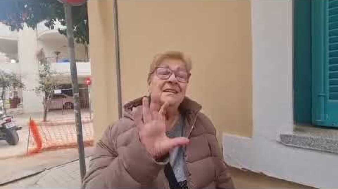 Ένοικος της πολυκατοικίας που έμενε η ηλικιωμένη στο Παγκράτι