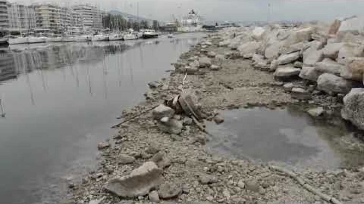 Thebest.gr άμπωτη στη μαρίνα της Πάτρας