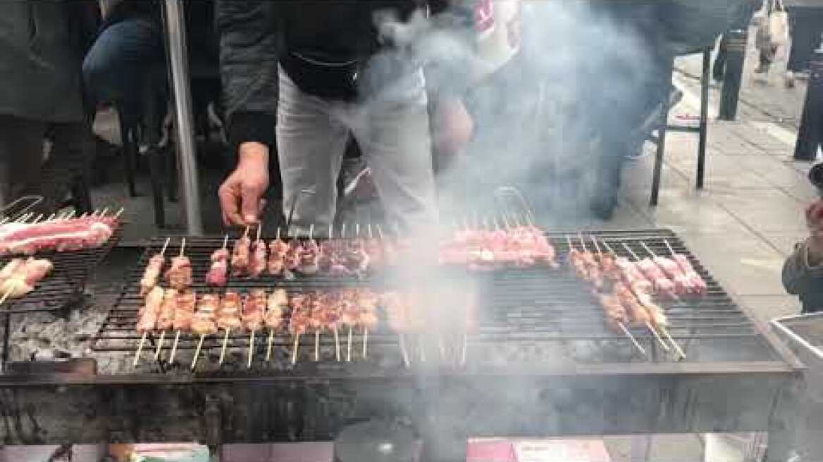 Thestival.gr Ψησταριές παραμονή Χριστουγέννων