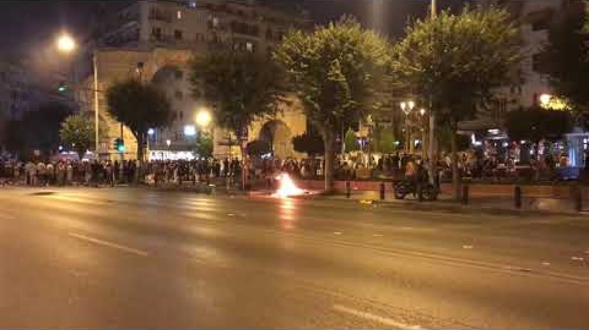 Thestival.gr Μικρή εστία φωτιάς