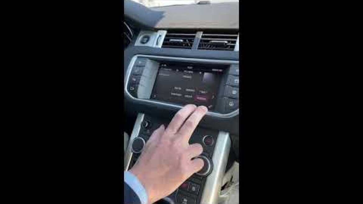 Italy's radio stations unite to play national anthem