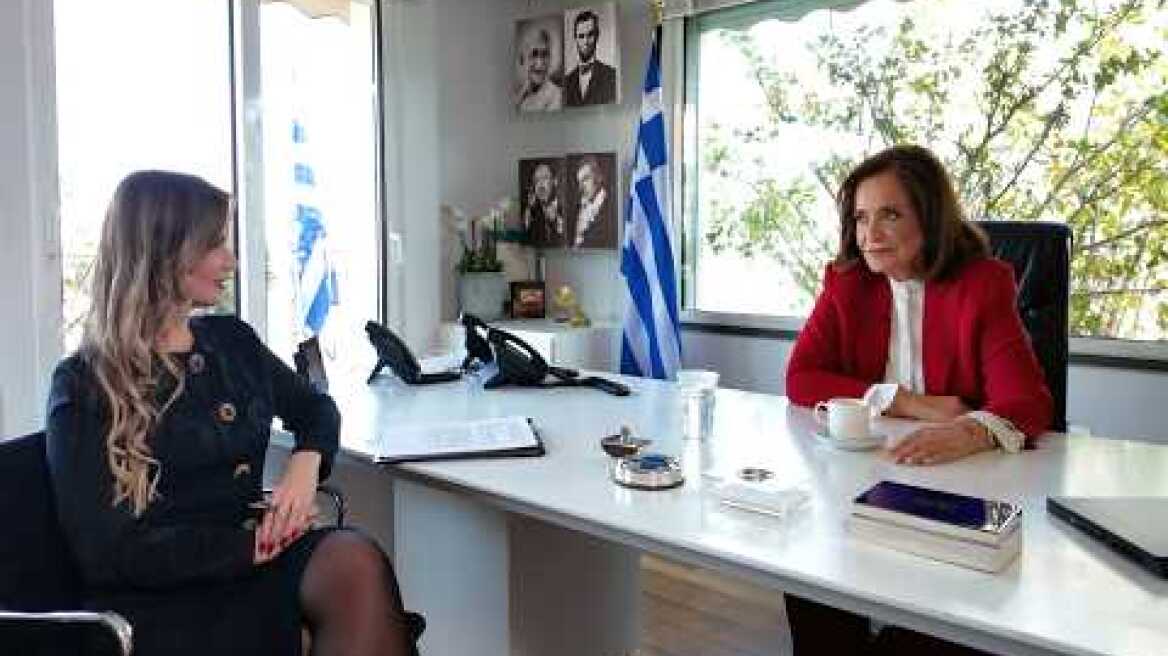 Ντόρα Μπακογιάννη | Οι επερχόμενες εκλογές, η 17Ν και οι πολιτικές ρήξεις | Πορτατίφ S01 Ep.7