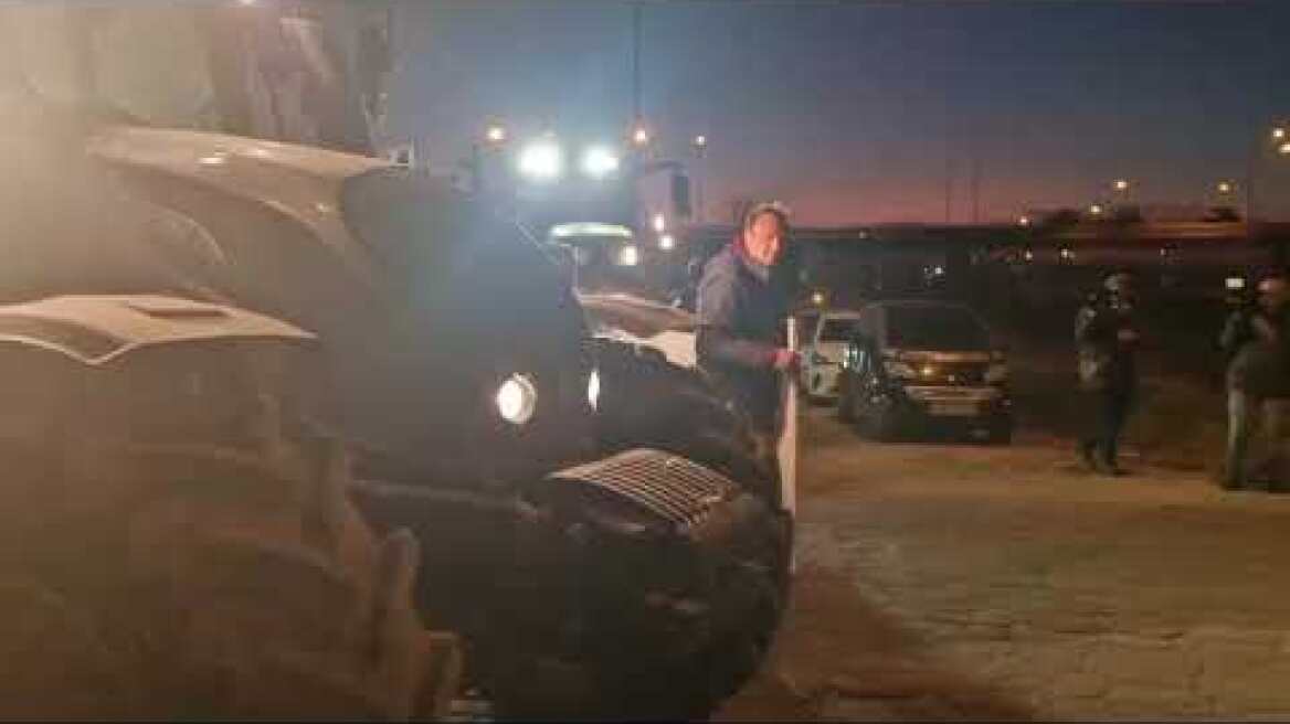 Αγρότες στα Μάλγαρα στη Θεσσαλονίκη (2)