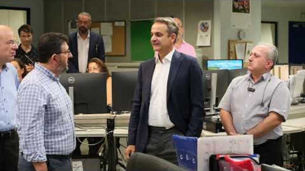 Prime Minister Kyriakos Mitsotakis today visited the subway station in Constitution