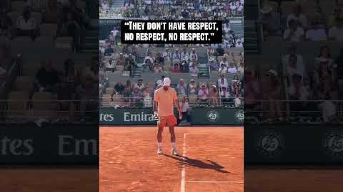 Novak Djokovic wasn’t pleased with the crowd at Roland-Garos crowd 🫣 🎥: @BleacherReport