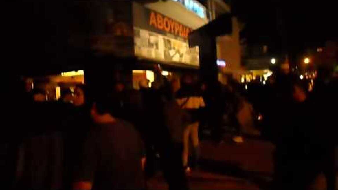 LEFTERIA.BLOGSPOT.GR ΚΑΤΕΡΙΝΗ - ΕΠΕΙΣΟΔΙΑ ΣΤΗΝ ΕΚΔΗΛΩΣΗ ΤΟΥ ΣΥΡΙΖΑ ΜΕ ΑΡΒΑΝΙΤΗ ΚΑΙ ΝΙΚΟΛΑΪΔΗ