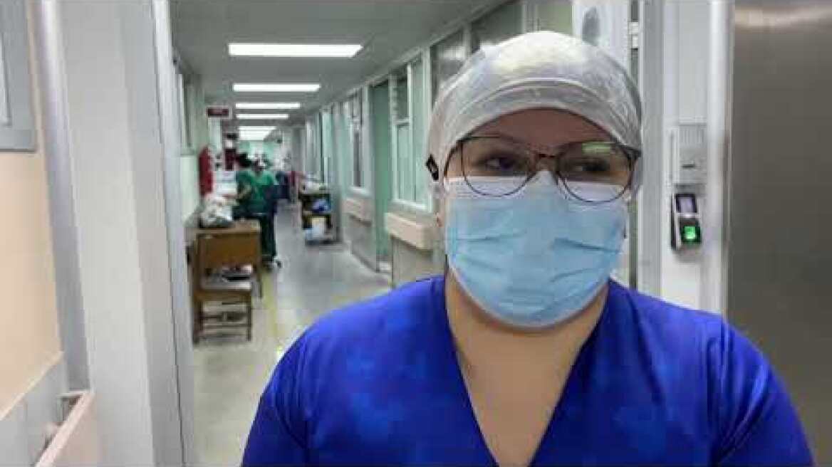 Nurse brings hope to COVID-19 patients with her violin