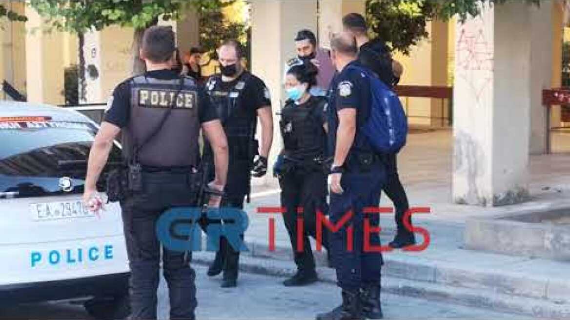Προσαγωγή του άνδρα που απειλούσε να αυτοκτονήσει