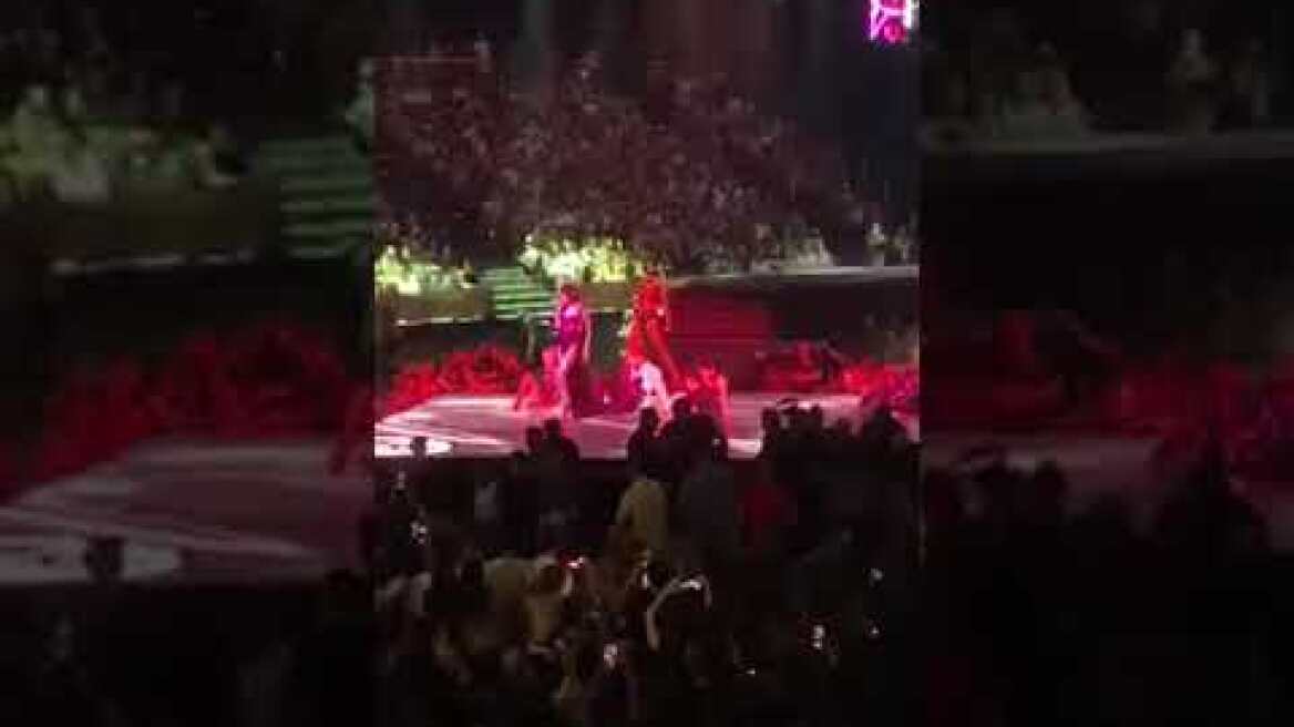 Ξύλο στα MAD awards