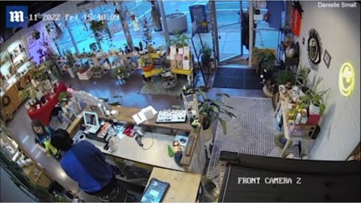 Savvy 10-year-old boy escapes a woman stalking and following him |10-year-old boy |Today Viral News