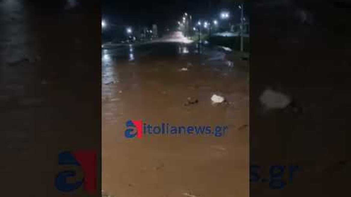 Έντονα καιρικά φαινόμενα “χτυπούν” το Ρίβιο Αιτωλοακαρνανίας.